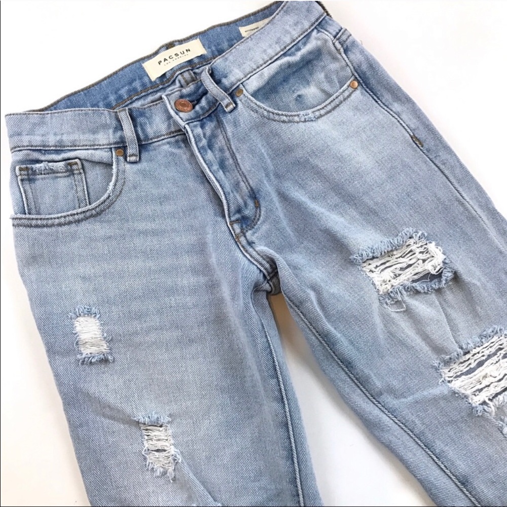 Pacsun Distressed Boyfriend Jeans 22/00
